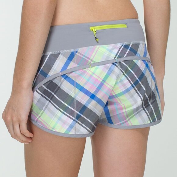 Lululemon Run Speed Short in Rad Plaid Lullaby Reflective/Ambient Grey - Picture 1 of 3